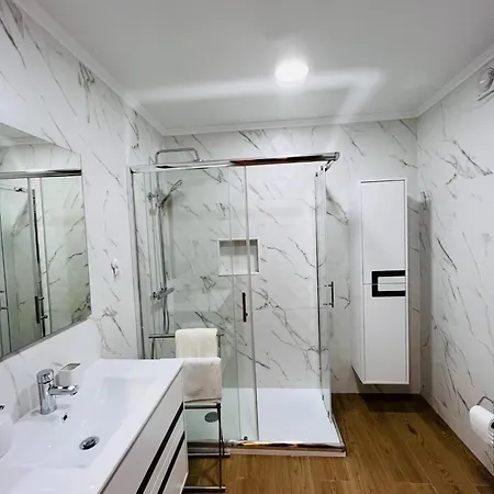 Beautiful - Family And Group Of Friends Apartment *